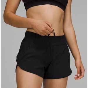 Lululemon Tracker Low-Rise Lined Short 4"